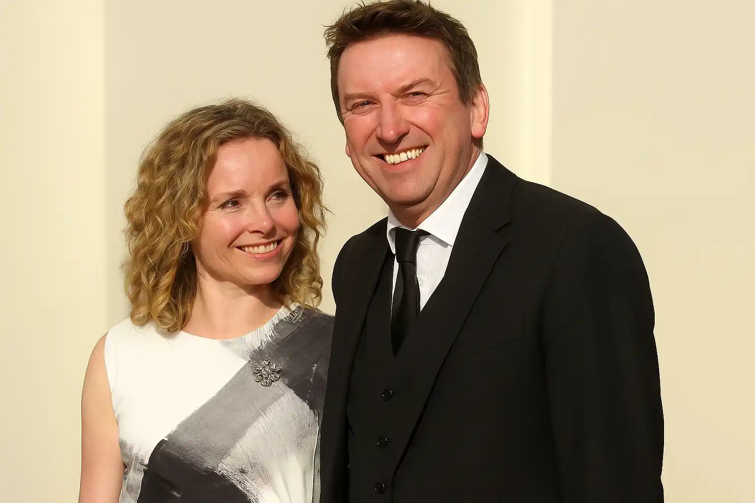 Lee Mack: His Family, Career, and the Truth About His Wife’s Blindness